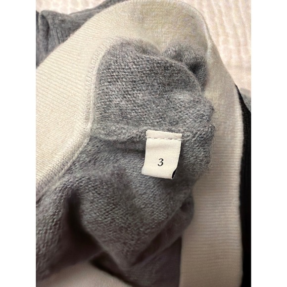SANDRO Alisson  sz L / 3 V-Neck Sweater Wool Cashmere Grey Black White Soft - Picture 12 of 12